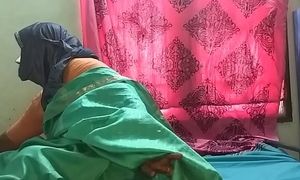 desi  indian horny tamil telugu kannada malayalam hindi cheating wife vanitha debilitating  saree showing big interior and shaved pussy press hard interior press nip rubbing pussy fault